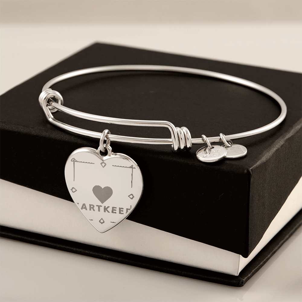 Non-Message Card Luxury Heart Bangle with Engraving