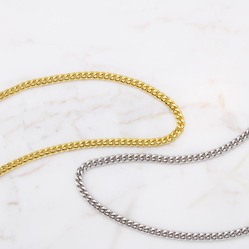 Cuban Link Chain – Bold Style, Timeless Confidence