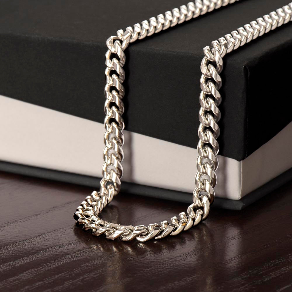 Cuban Link Chain – Bold Style, Timeless Confidence